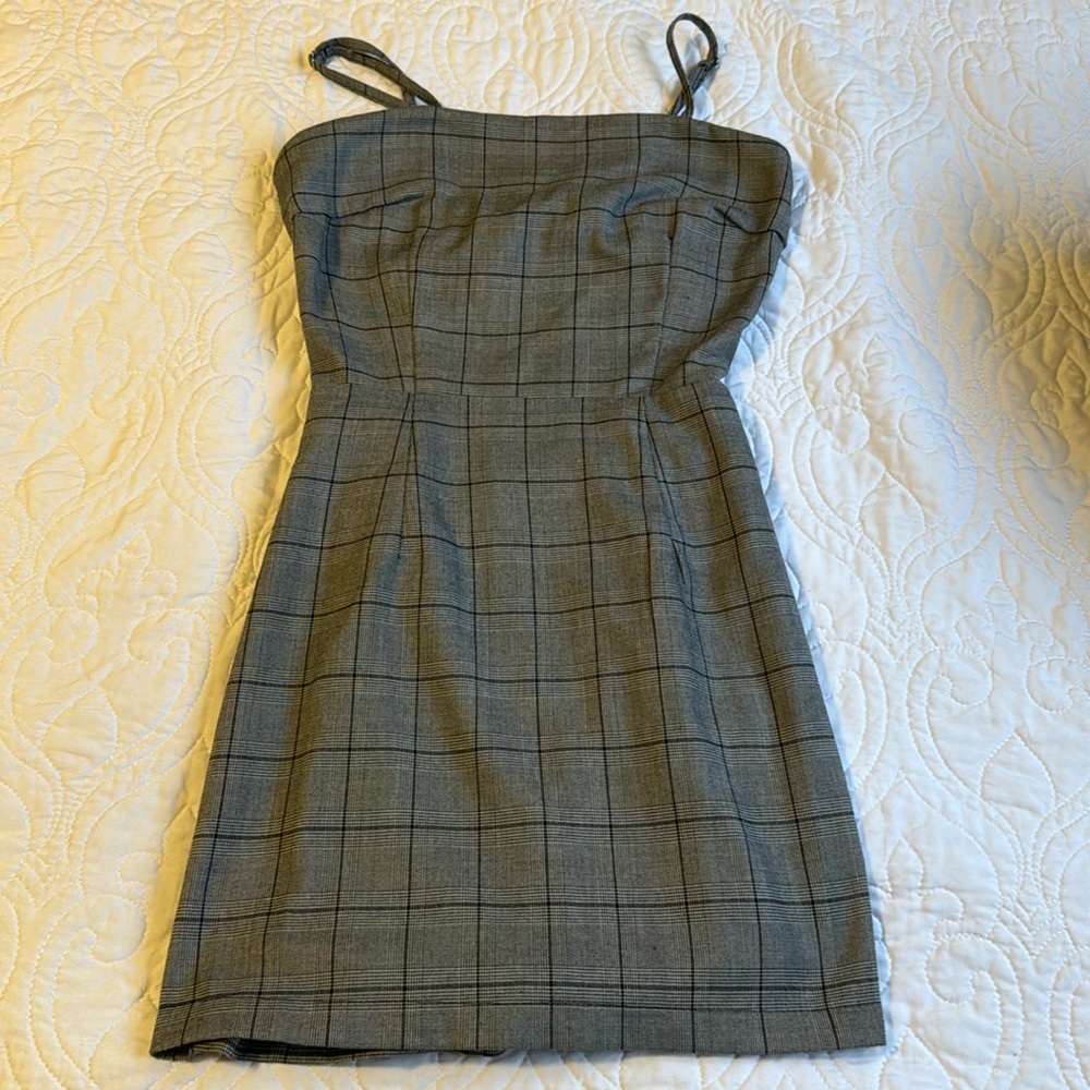Grey dress